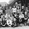 1:Henriëtte Weijers 2:Sonja Ebbers 3:Sacha Nelissen 4:Carla Toonen 5:Wilbert Fransen 6:Frank van der Poel 7: Meester Joop Verheijen 8:Gerdewan Jakobs 9:Ronny Camps 10:Wendy van Mullekom 11:Laura Claassen 12:Bianca Willems 13:Nancy van Raaij 14:Geert van Raaij 15:Iwan Gerrits 16:Jos Derks van de Ven 17 Mark Claasen 18:Pieter-Jan van Kempen 20:Suzanne Stevens 21:Eugene Deenen 22:Pewter Paul Jans 23:Peter Wijnhoven 24:Eefje de Bruijn